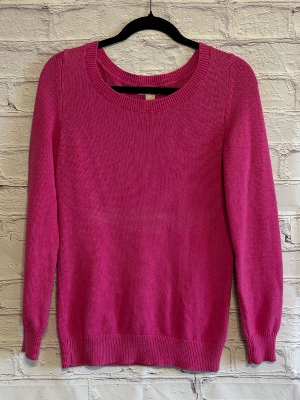 Banana Republic Women's Scoop Neck Sweater in Fuchsia Pink